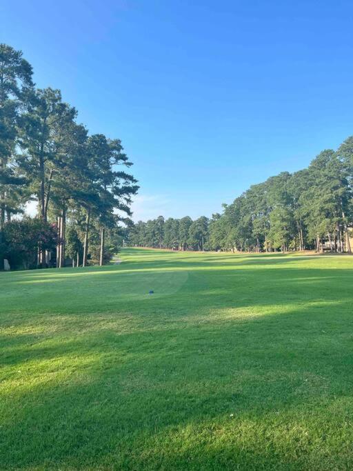 The Green Tee Suite Pinehurst Exterior foto